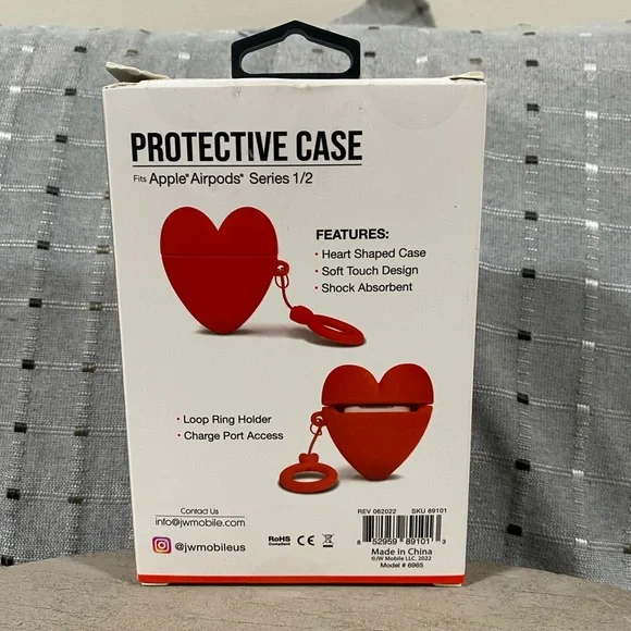 NEW Primo Apple AirPods 1&2 Protective
Case Red Heart Shock Absorbing Silicone - Picture 4 of 9